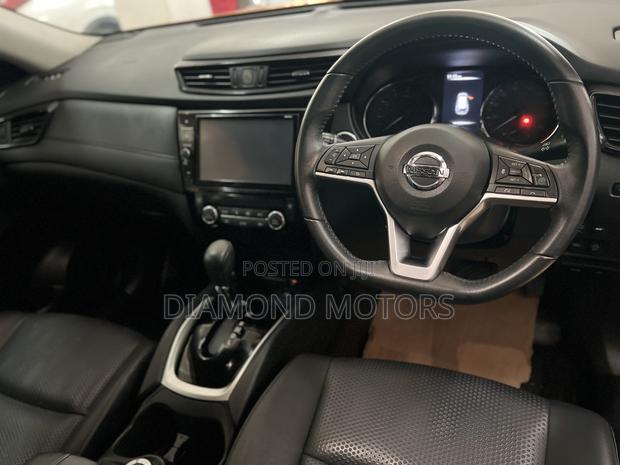 Nissan X-Trail 2.0 Petrol AWD 2019 Orange