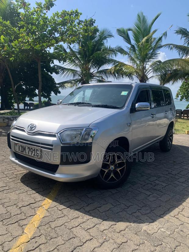 Toyota Probox 2016 Silver