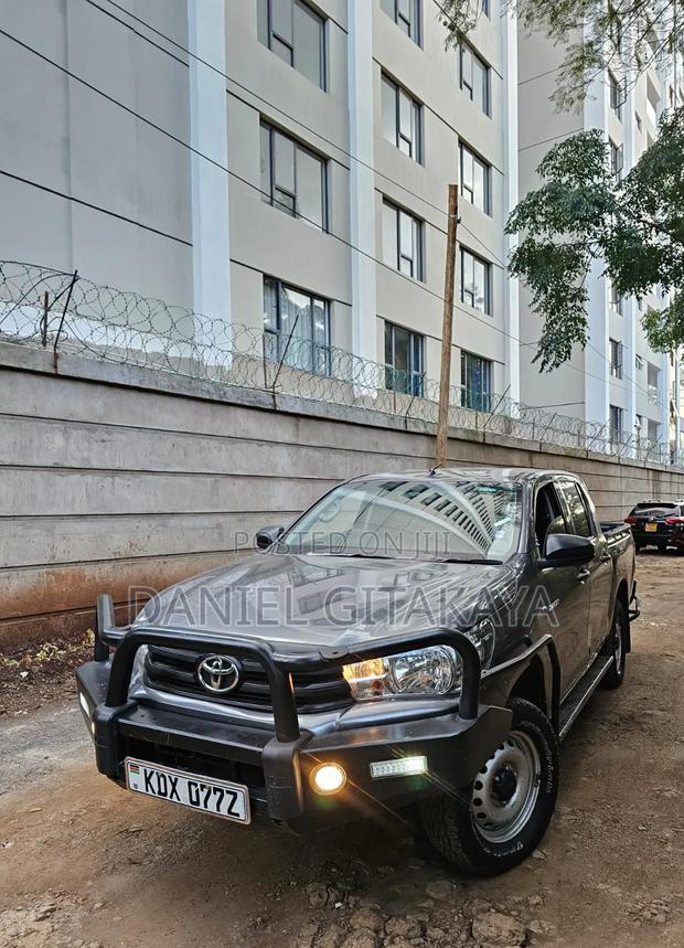 Toyota Hilux Revo Double Cab Deisel 2.4 AWD 2021 Gray