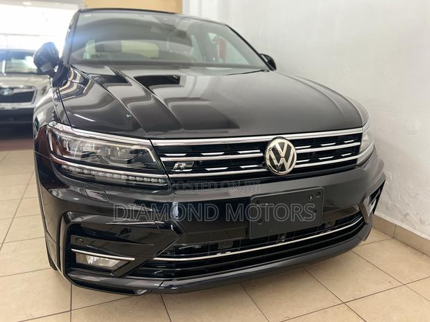 Volkswagen Tiguan 2.0T SEL R-Line AWD 4MOTION 2019 Black