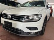 Volkswagen Tiguan 2.0T S AWD 4MOTION 2018 Off white for sale
