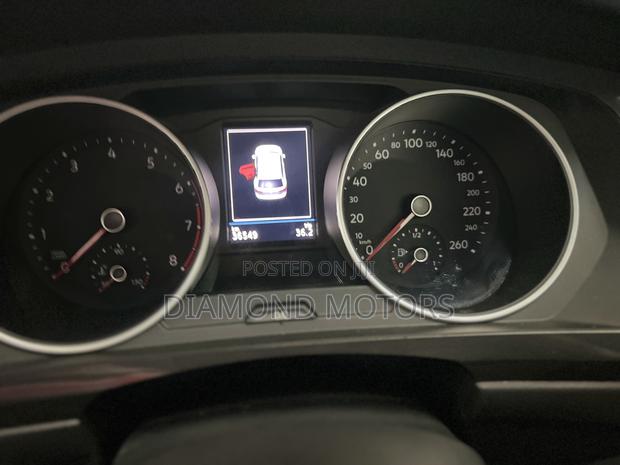 Volkswagen Tiguan 2.0T S AWD 4MOTION 2018 Off white