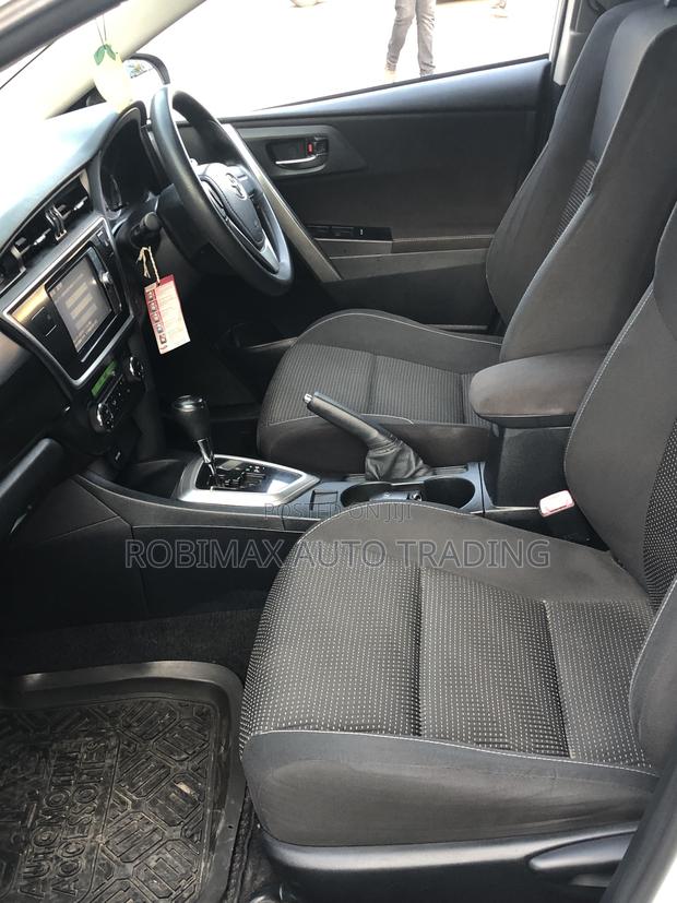 Toyota Auris 2014 White