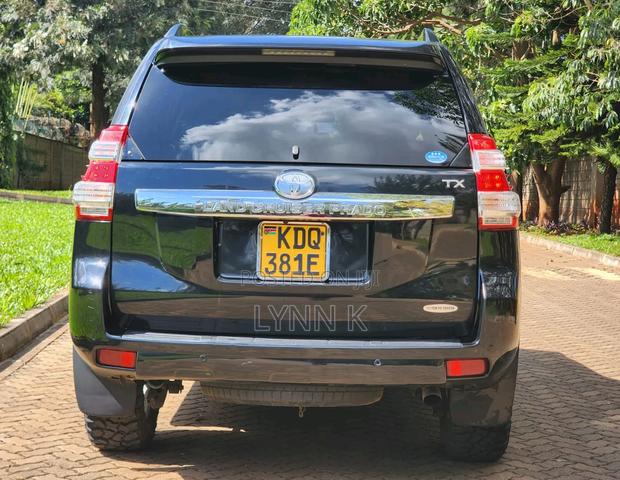 Toyota Land Cruiser Prado 2017 Black