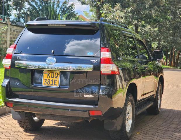 Toyota Land Cruiser Prado 2017 Black