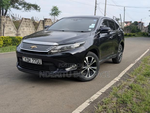 Toyota Harrier 2.0 2015 Black