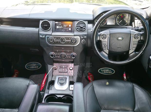 Land Rover Discovery 2016 Black
