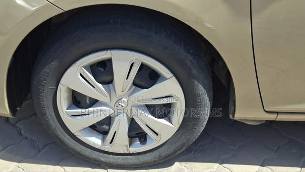 Toyota Sienta 1.5 Hybrid FWD (6-seater) 2020 Gold