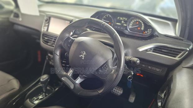Peugeot 2008 2019 Blue
