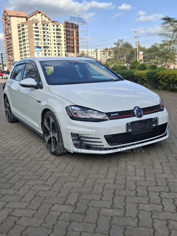 Volkswagen Golf GTI 2015 White