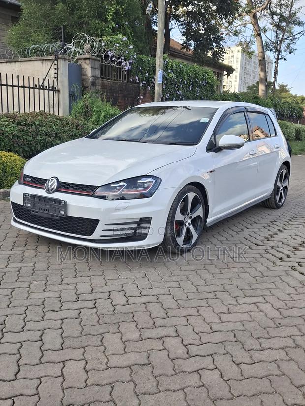 Volkswagen Golf GTI 2015 White