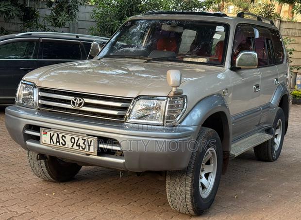 Toyota Land Cruiser Prado 1996 Brown