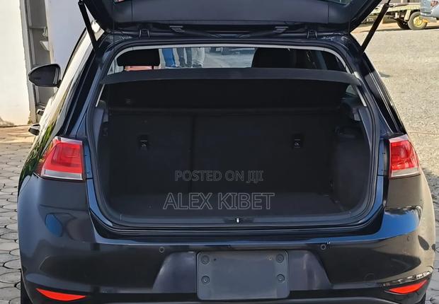 Volkswagen Golf TSI S 4-Door FWD 2016 Black