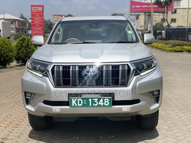Toyota Land Cruiser Prado 2.8 2019 Silver