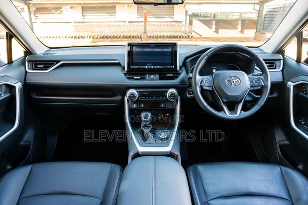 Toyota RAV4 2020 Blue