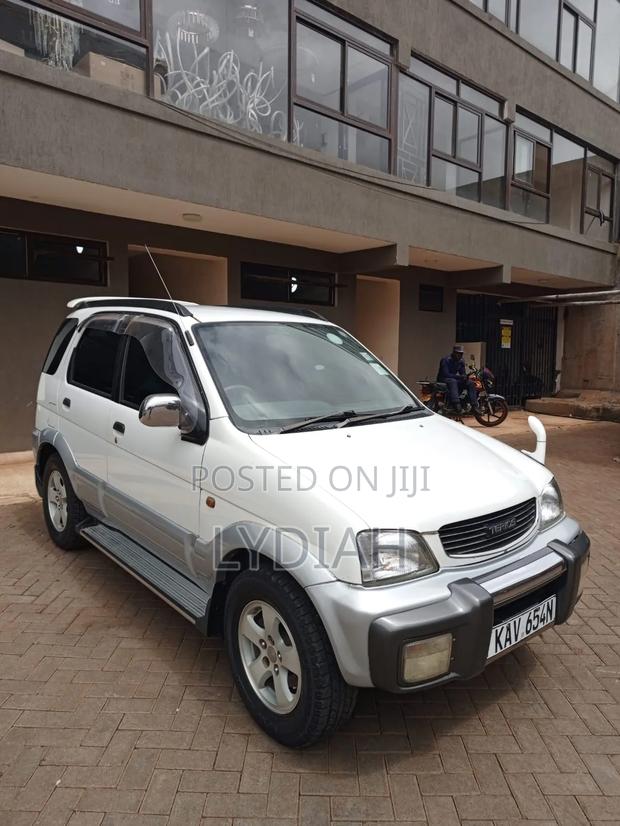 Daihatsu Terios Automatic 2002 White