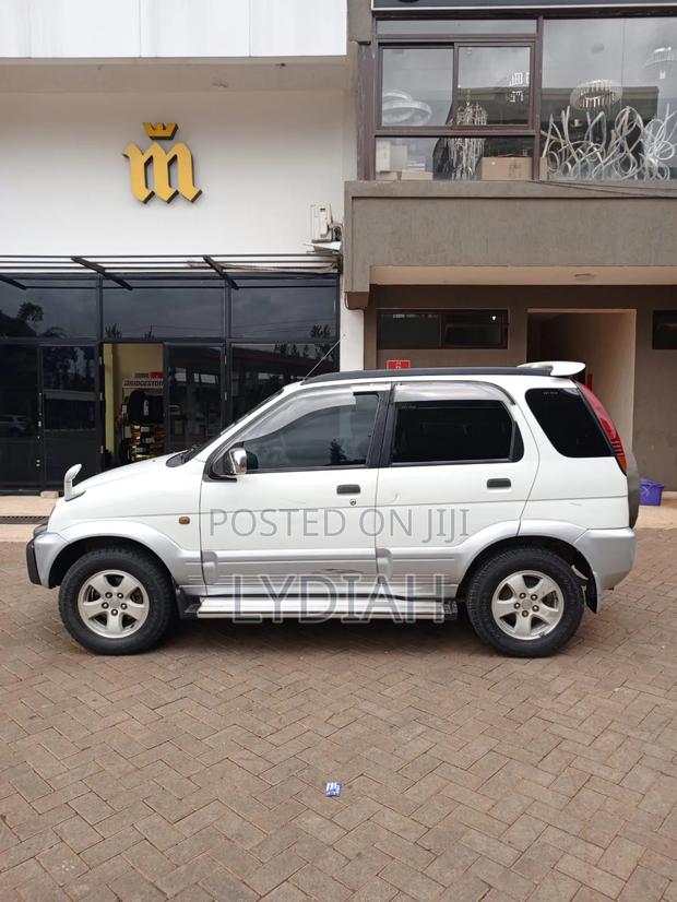Daihatsu Terios Automatic 2002 White