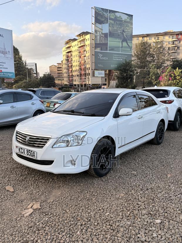 Toyota Premio 2012 White