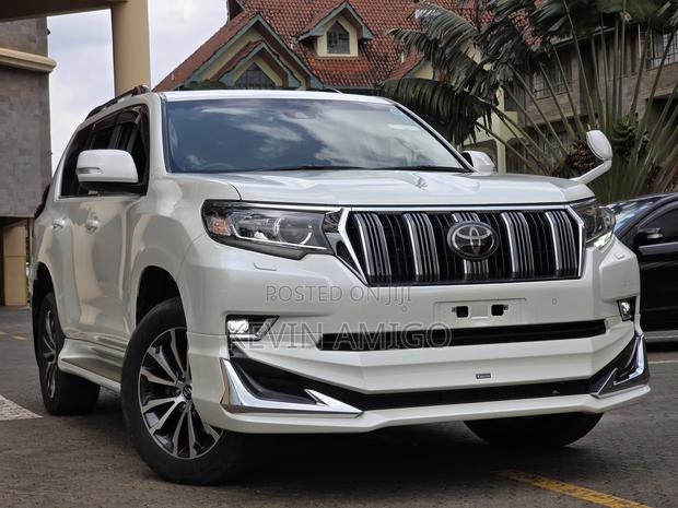 Toyota Land Cruiser Prado 2.8 2019 White