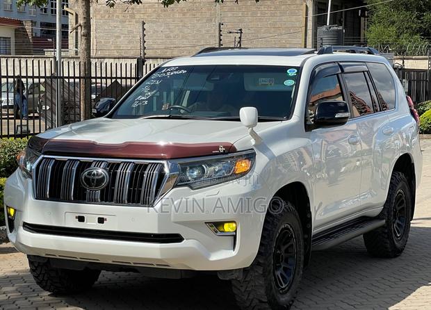 Toyota Land Cruiser Prado 2.8 2019 White