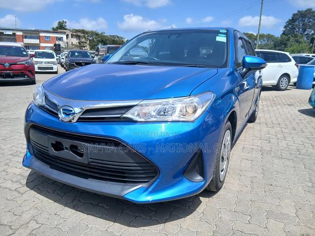 Toyota Corolla Fielder 2018 Blue