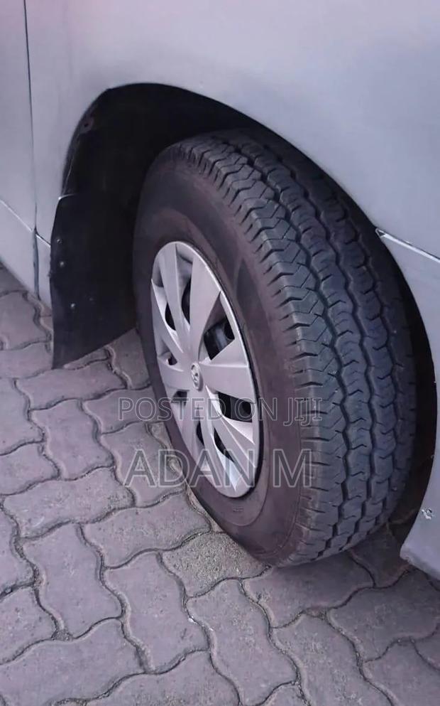 Toyota Noah 2008 Silver