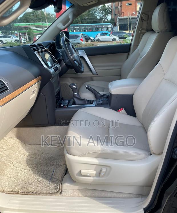 Toyota Land Cruiser Prado 2.7 2022 Black