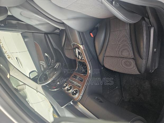 Mercedes-Benz C200 2019 Silver