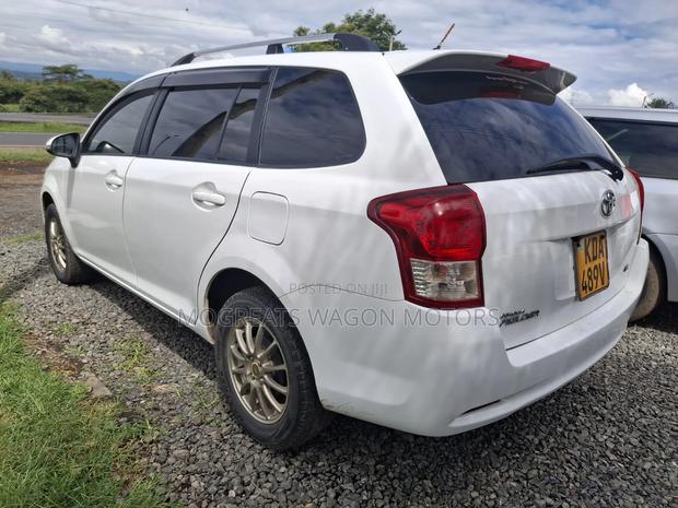 Toyota Corolla Fielder 2013 White