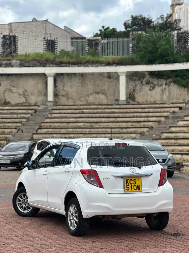 Toyota Vitz 2013 White