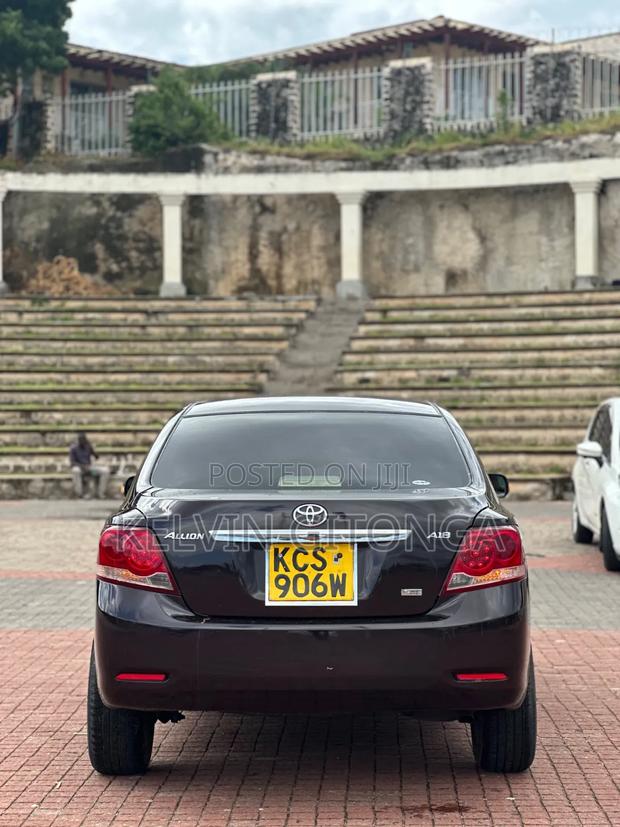 Toyota Allion 2011 Maroon