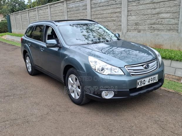 Subaru Outback 2.5i Premium 2011 Gray