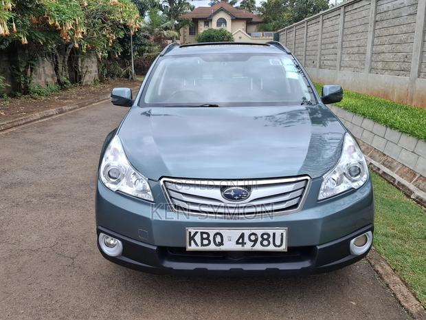 Subaru Outback 2.5i Premium 2011 Gray