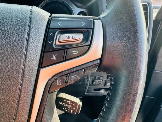 Toyota Land Cruiser 4.5 V8 TD 2020 Black