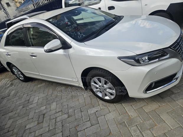 Toyota Premio 2019 White