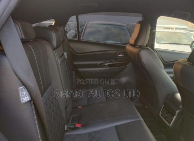 Toyota Harrier 2.0 2018
