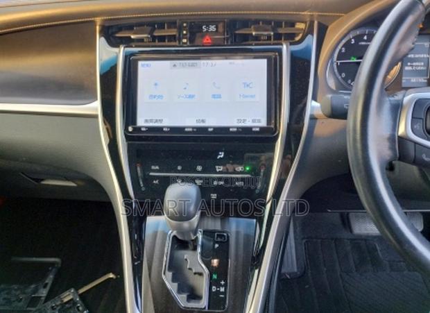 Toyota Harrier 2.0 2018