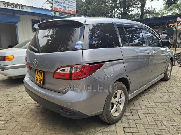 Mazda Premacy 2017 Silver
