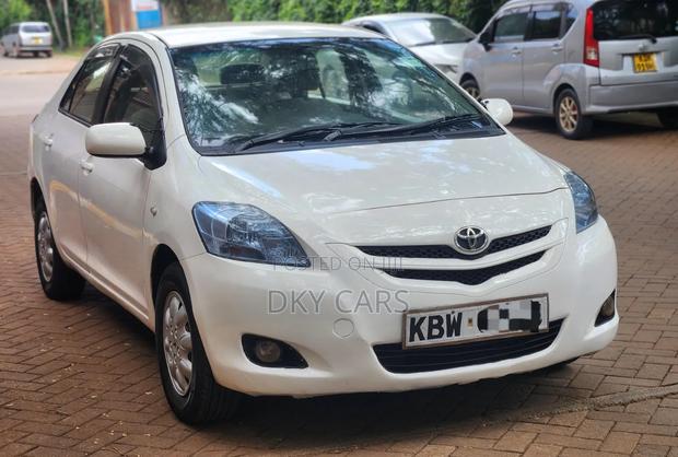 Toyota Belta 2006 Pearl