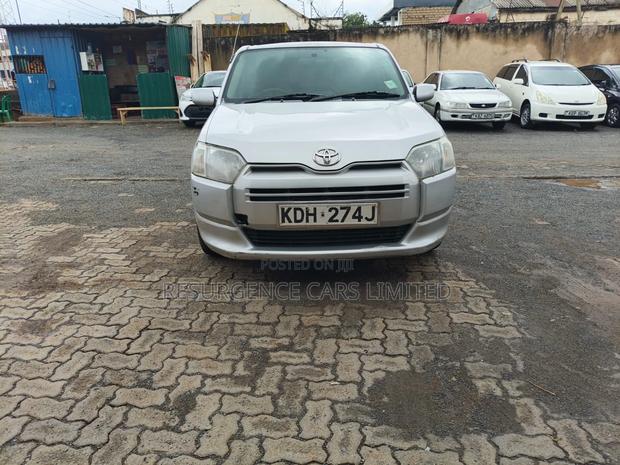 Toyota Succeed 2015 Silver