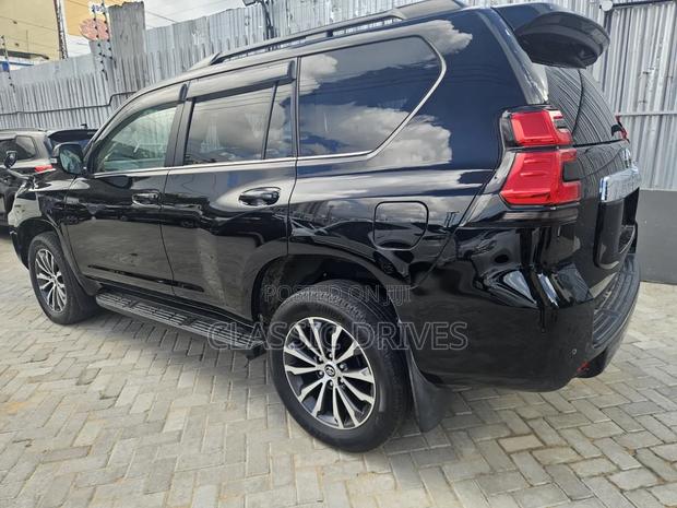 Toyota Land Cruiser Prado 2020 Black