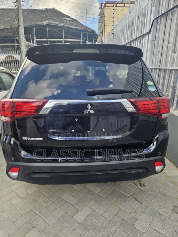 Mitsubishi Outlander 2020 Black