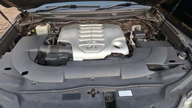Lexus LX 570 (5 seats) AWD 2015 Black