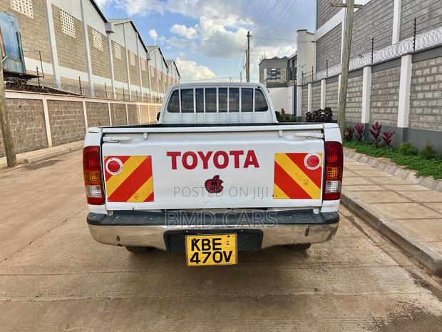 Toyota Hilux 2.5 D-4D SRX 2008 White