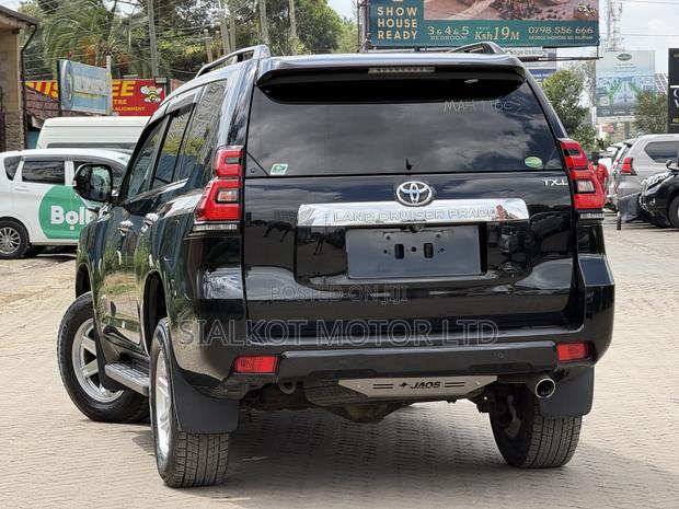 Toyota Land Cruiser Prado 2.8 2019 Black