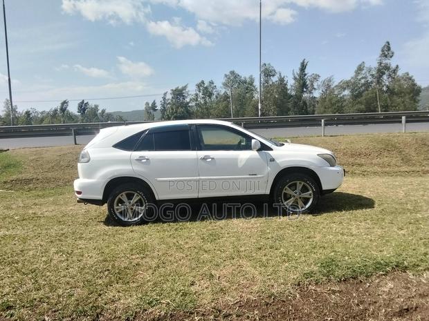 Toyota Harrier 2009 White