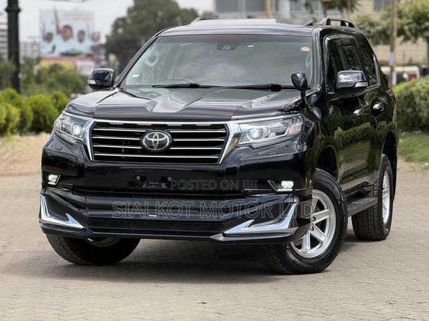 Toyota Land Cruiser Prado 2.8 2019 Black