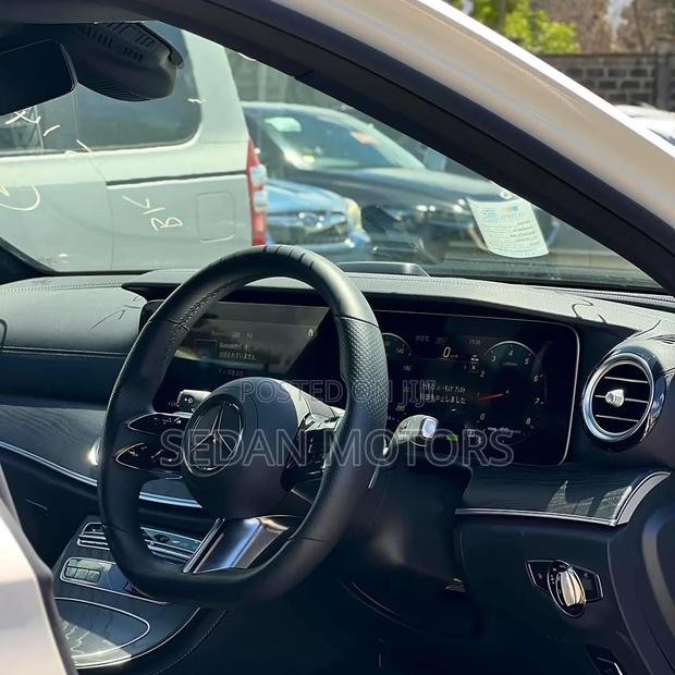 Mercedes-Benz E200 2020 White