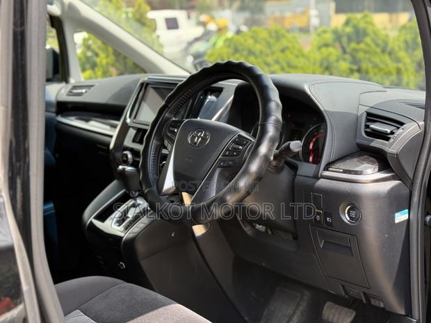 Toyota Alphard 2.5 Petrol AWD 2019 Black