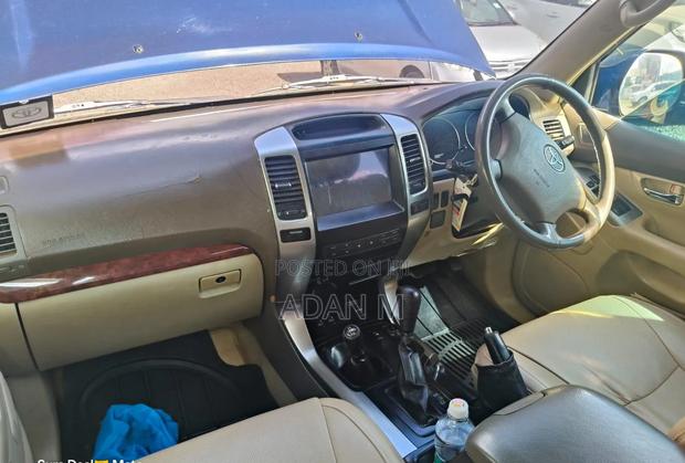 Toyota Land Cruiser Prado 2006 Blue